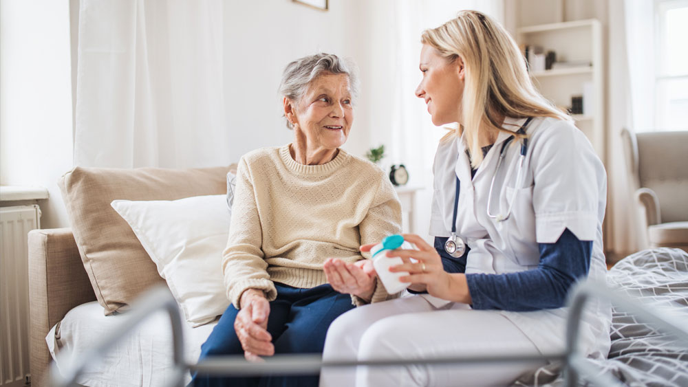 Care in hospice, nurse and patient